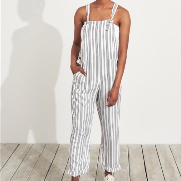 Hollister Summer-soft Relaxed Fit Overalls - Picture 2 of 5